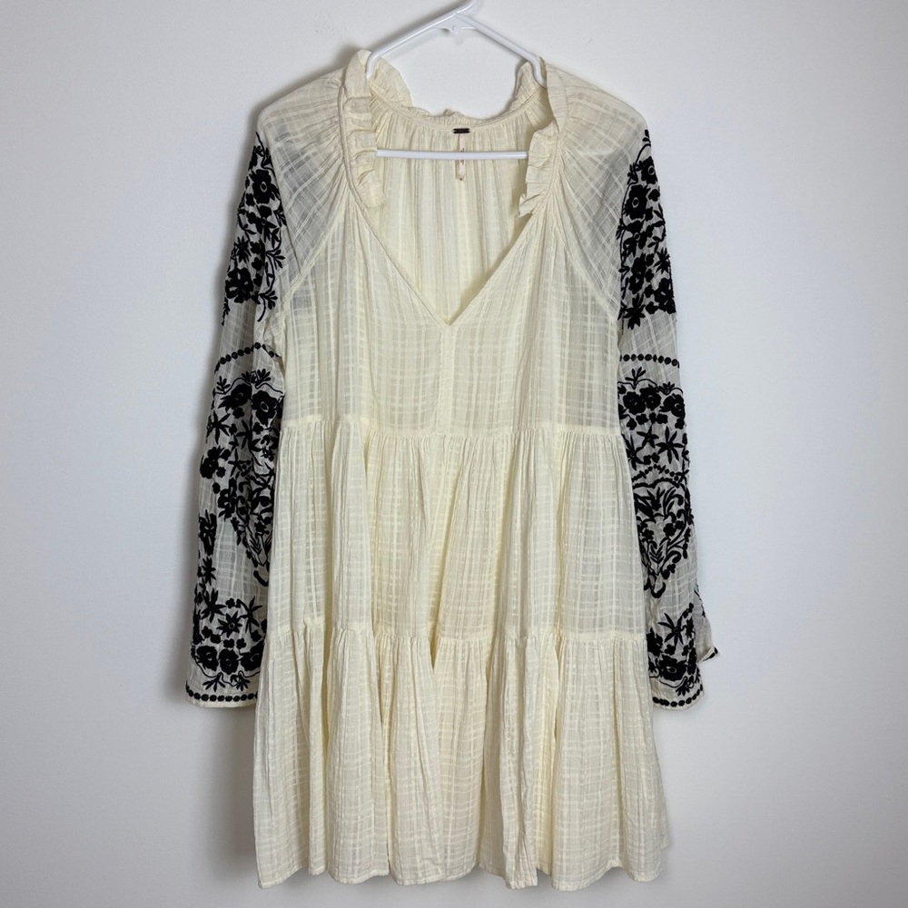 Free People emerald city shift dress Cream Black Long Sleeve Dress size medium - Picture 6 of 10